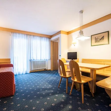 Antares Aparthotel Wolkenstein in Gröden