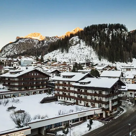 Aparthotel Antares Wolkenstein in Gröden