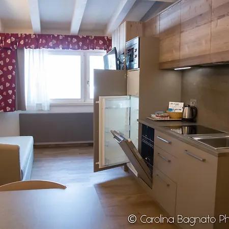 Antares Aparthotel 3*